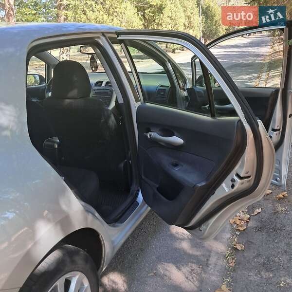 Хэтчбек Toyota Auris 2008 в Никополе фото 17 Хэтчбек Toyota Auris 2008 в Никополе