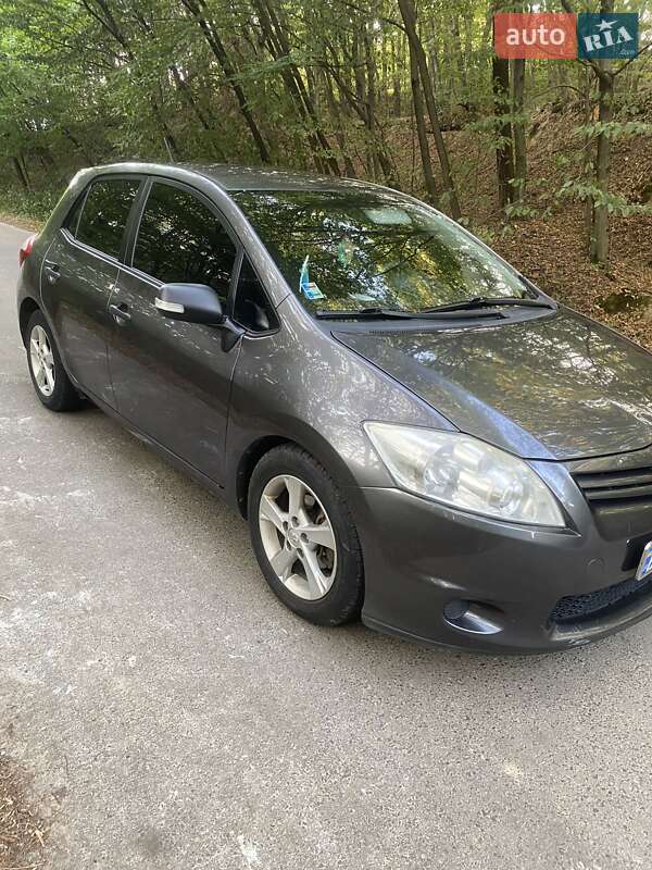 Хэтчбек Toyota Auris 2011 в Иршаве фото 2 Хэтчбек Toyota Auris 2011 в Иршаве