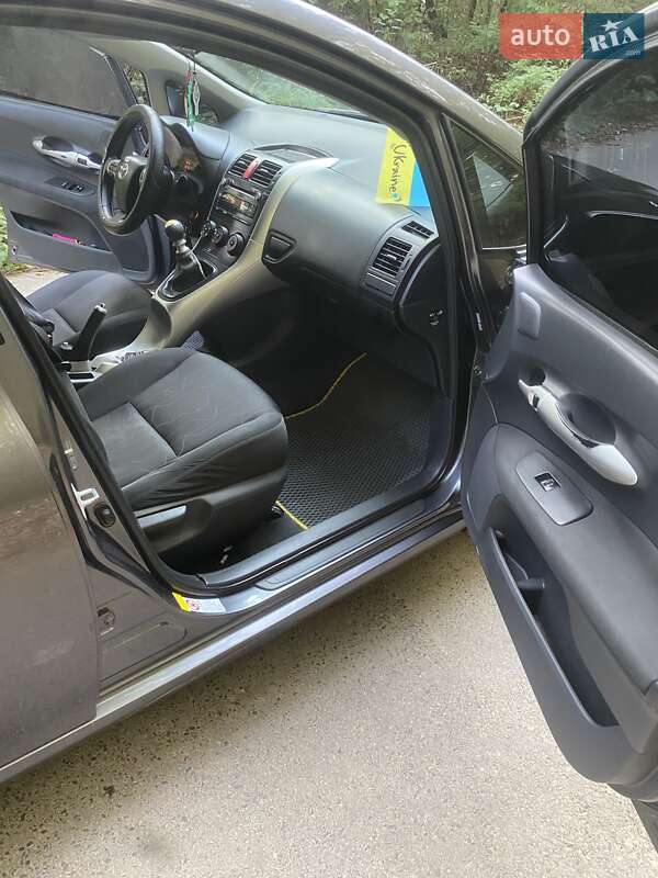 Хэтчбек Toyota Auris 2011 в Иршаве фото 14 Хэтчбек Toyota Auris 2011 в Иршаве