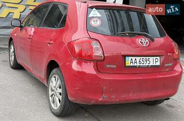 Хэтчбек Toyota Auris 2008 в 