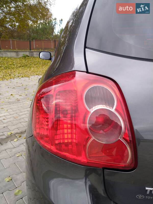 Хэтчбек Toyota Auris 2008 в Черновцах фото 17 Хэтчбек Toyota Auris 2008 в Черновцах