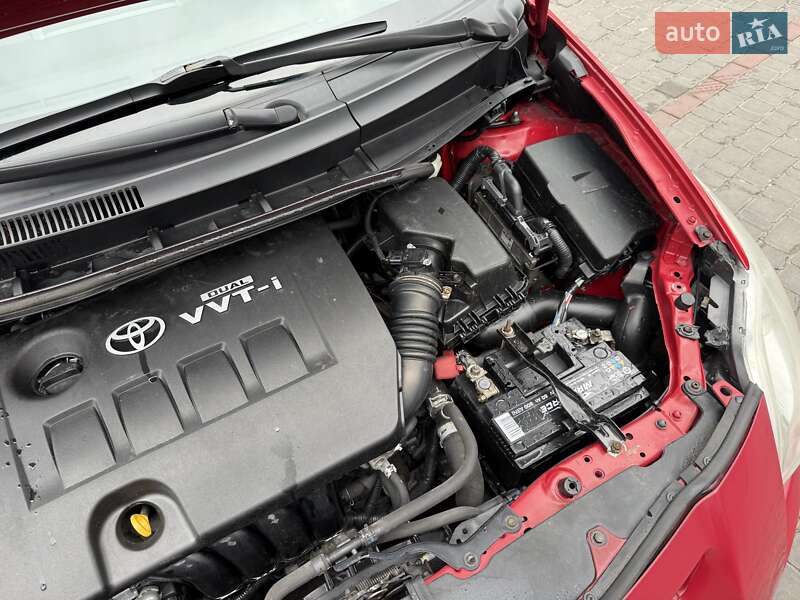 Хетчбек Toyota Auris 2008 в Кам'янському фото 58 Хетчбек Toyota Auris 2008 в Кам'янському