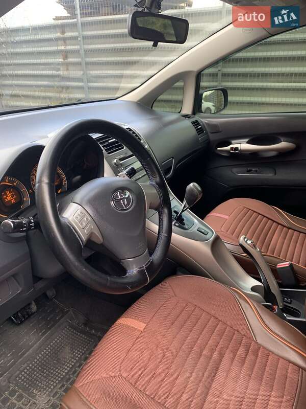 Хэтчбек Toyota Auris 2008 в Одессе