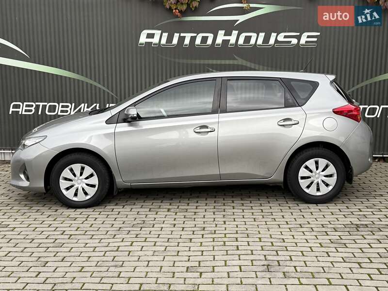 Хэтчбек Toyota Auris 2014 в Виннице