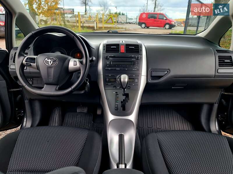 Хэтчбек Toyota Auris 2011 в Виннице фото 24 Хэтчбек Toyota Auris 2011 в Виннице