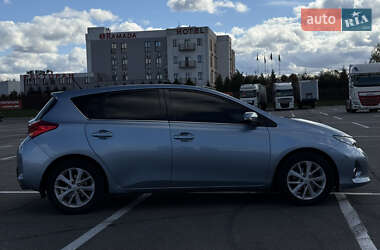 Хэтчбек Toyota Auris 2013 в Львове