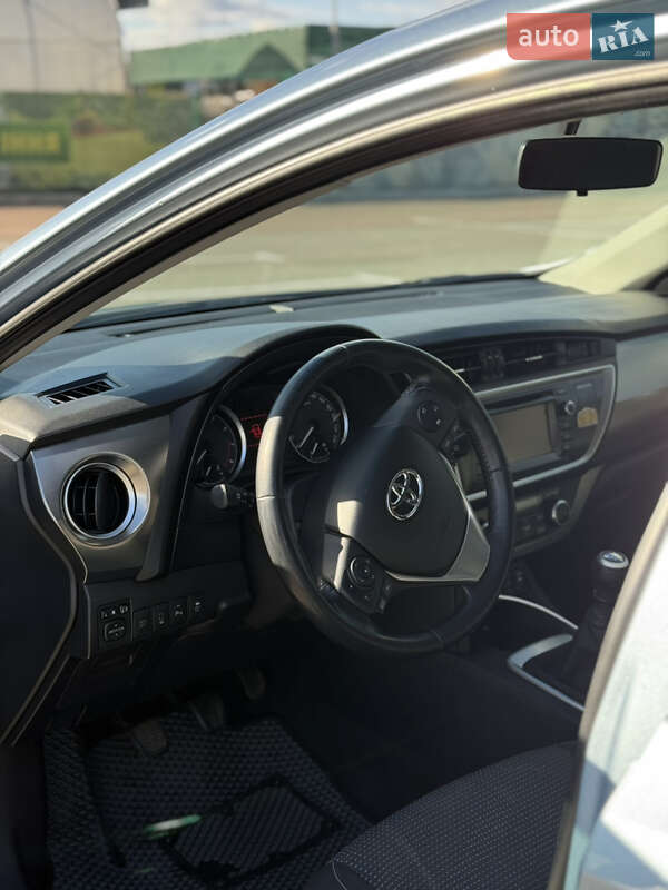 Хэтчбек Toyota Auris 2013 в Львове фото 14 Хэтчбек Toyota Auris 2013 в Львове