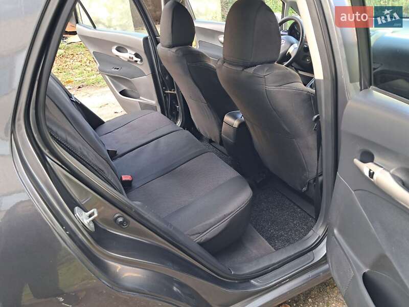 Хэтчбек Toyota Auris 2008 в Чернигове