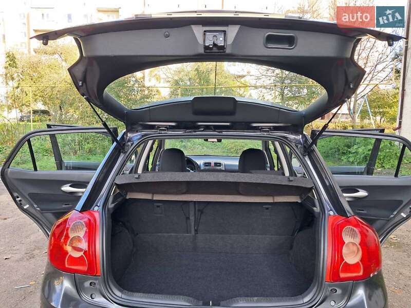 Хэтчбек Toyota Auris 2008 в Чернигове