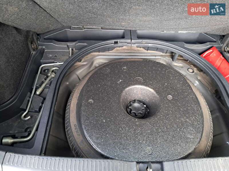 Хэтчбек Toyota Auris 2008 в Чернигове