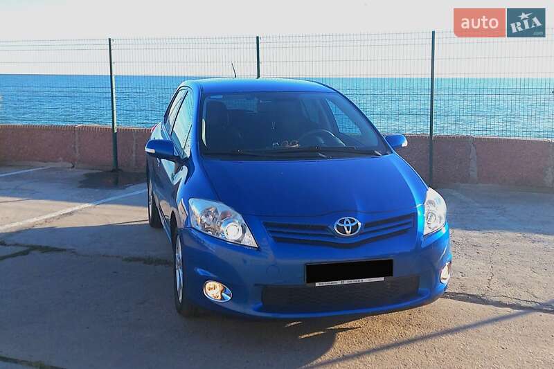 Хэтчбек Toyota Auris 2012 в Одессе фото Хэтчбек Toyota Auris 2012 в Одессе