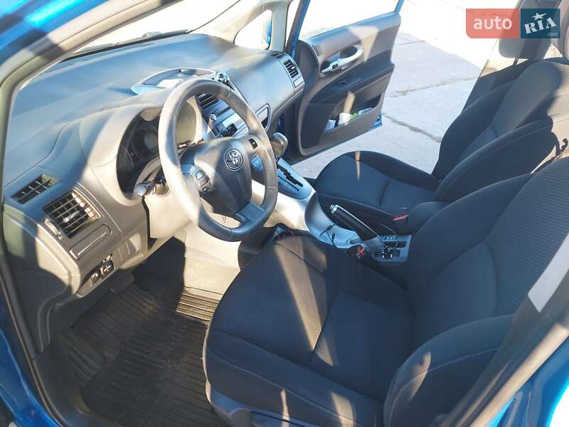Хэтчбек Toyota Auris 2012 в Одессе фото 12 Хэтчбек Toyota Auris 2012 в Одессе