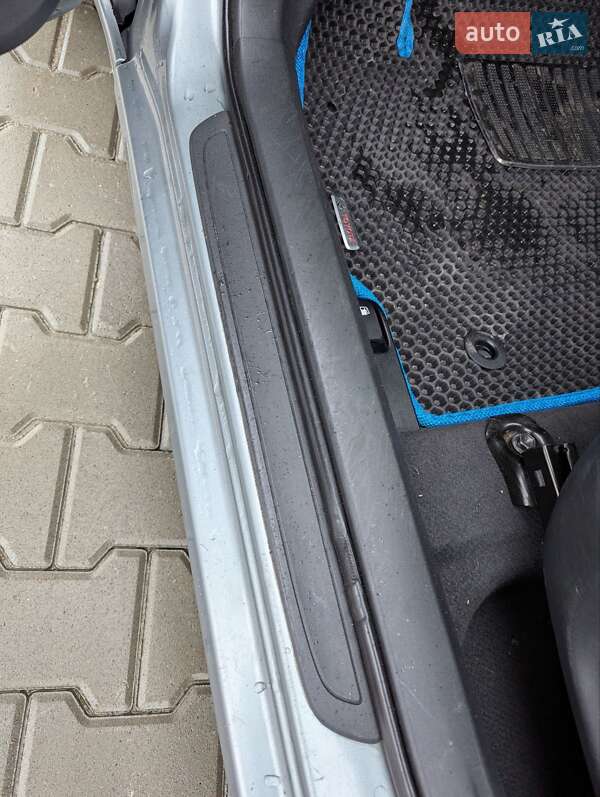 Хэтчбек Toyota Auris 2008 в Киеве