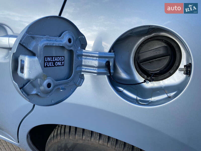 Хэтчбек Toyota Auris 2011 в Ровно фото 5 Хэтчбек Toyota Auris 2011 в Ровно