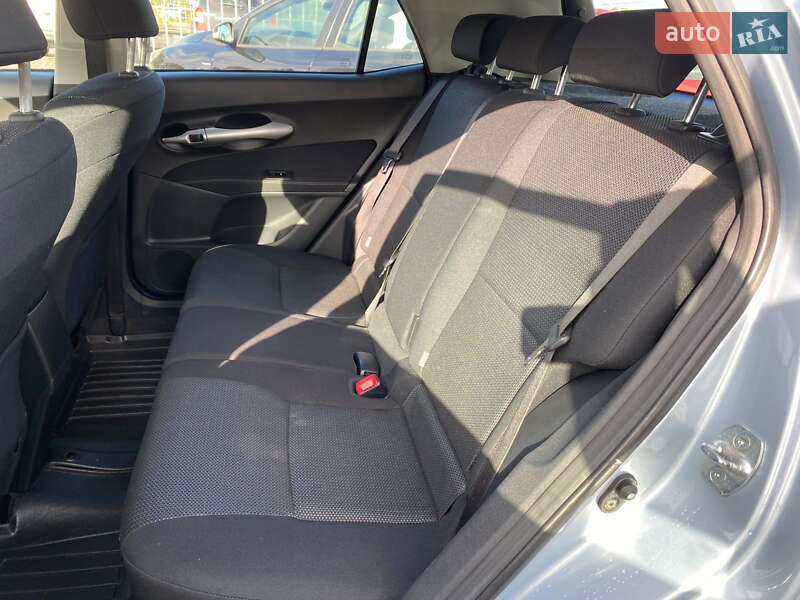 Хэтчбек Toyota Auris 2011 в Ровно фото 53 Хэтчбек Toyota Auris 2011 в Ровно