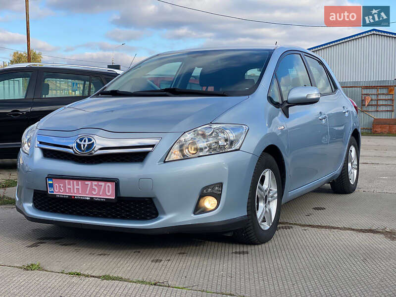 Хэтчбек Toyota Auris 2011 в Ровно фото Хэтчбек Toyota Auris 2011 в Ровно