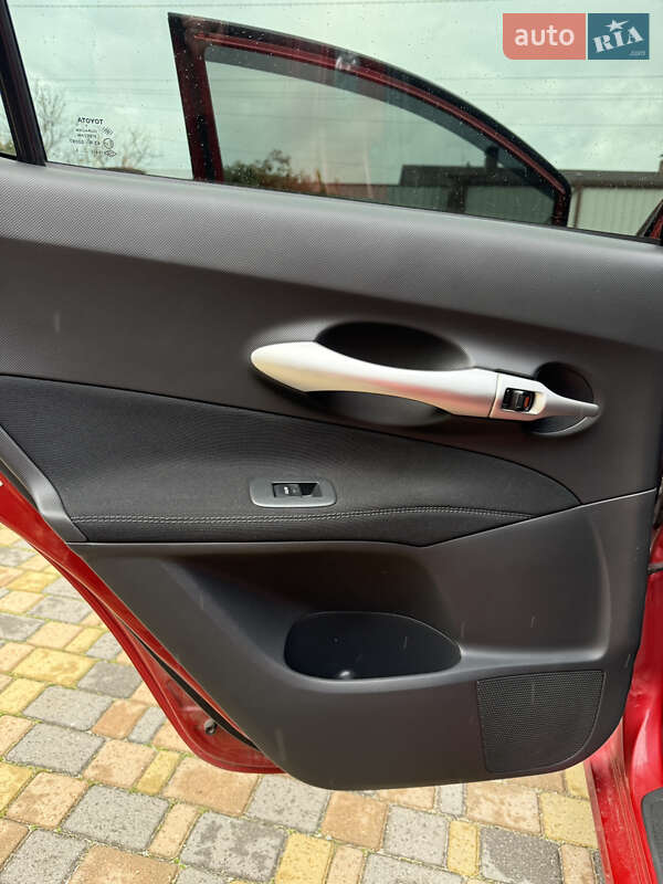 Хэтчбек Toyota Auris 2012 в Киеве