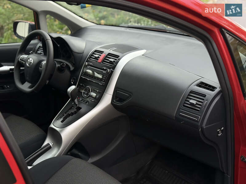 Хэтчбек Toyota Auris 2010 в Белой Церкви фото 15 Хэтчбек Toyota Auris 2010 в Белой Церкви