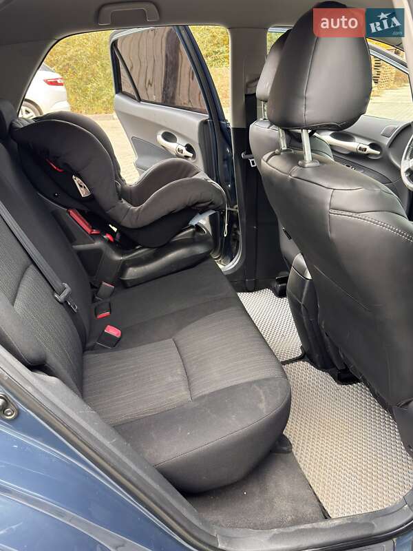 Хэтчбек Toyota Auris 2008 в Стрые фото 37 Хэтчбек Toyota Auris 2008 в Стрые