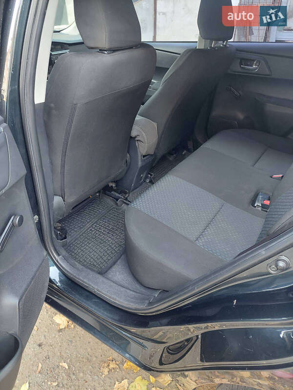 Хетчбек Toyota Auris 2013 в Стрию