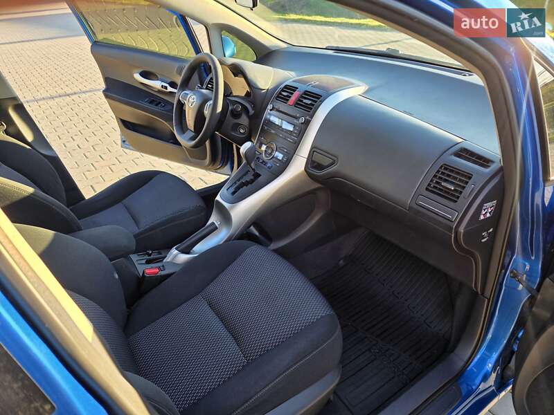 Хэтчбек Toyota Auris 2010 в Одессе фото 17 Хэтчбек Toyota Auris 2010 в Одессе