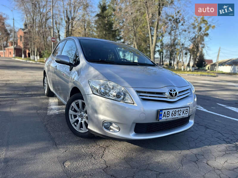 Хэтчбек Toyota Auris 2012 в Виннице фото 15 Хэтчбек Toyota Auris 2012 в Виннице