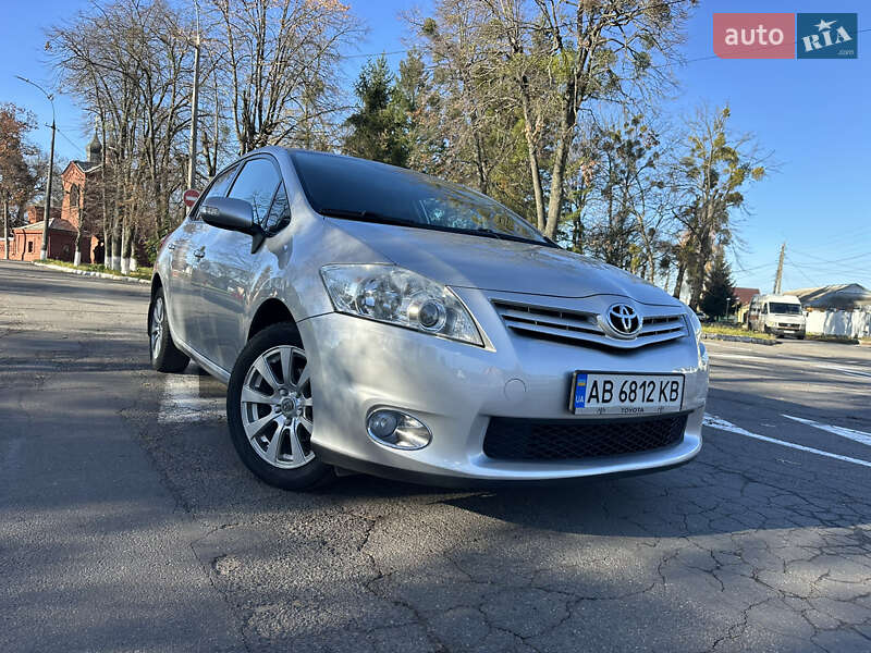 Toyota Auris 2012
