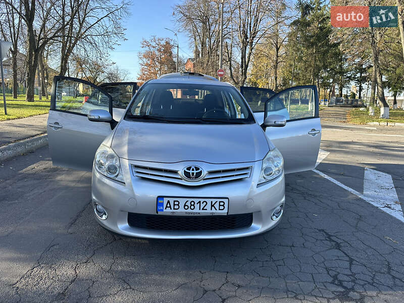 Хэтчбек Toyota Auris 2012 в Виннице фото 41 Хэтчбек Toyota Auris 2012 в Виннице