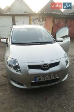 Хетчбек Toyota Auris 2007 в Старичах