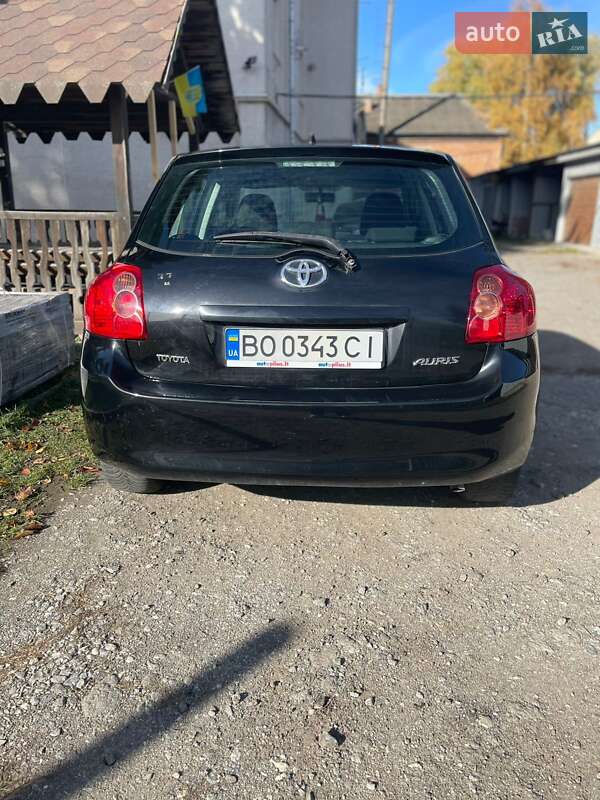 Хетчбек Toyota Auris 2009 в Тернополі