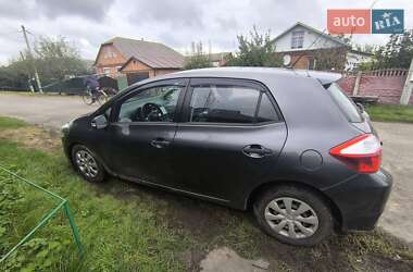 Хэтчбек Toyota Auris 2011 в Хмельницком