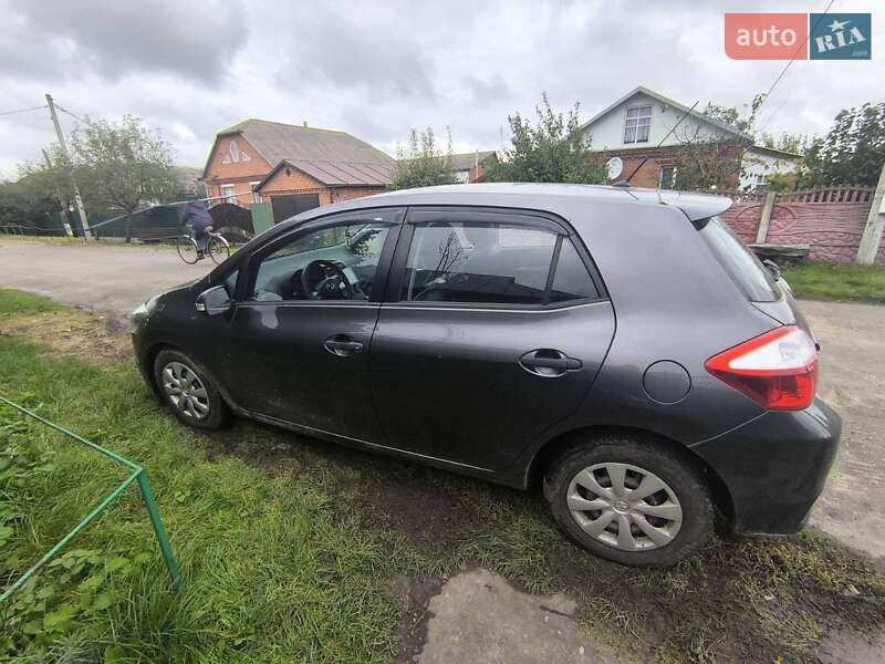 Toyota Auris 2011 Toyota Auris 2011
