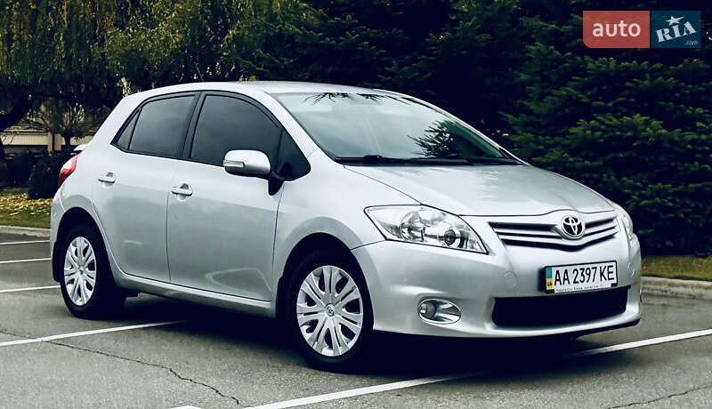 Хэтчбек Toyota Auris 2010 в Киеве фото 12 Хэтчбек Toyota Auris 2010 в Киеве