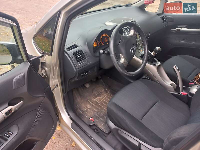 Хэтчбек Toyota Auris 2008 в Запорожье фото 6 Хэтчбек Toyota Auris 2008 в Запорожье