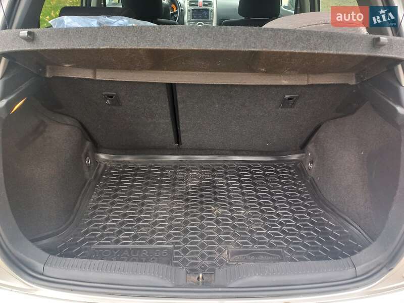 Хэтчбек Toyota Auris 2008 в Запорожье фото 9 Хэтчбек Toyota Auris 2008 в Запорожье
