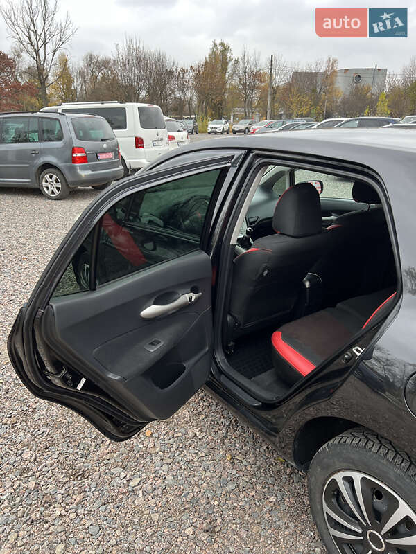 Хэтчбек Toyota Auris 2008 в Черкассах