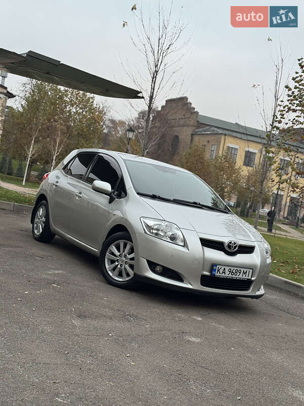 Хэтчбек Toyota Auris 2008 в Киеве фото 3 Хэтчбек Toyota Auris 2008 в Киеве