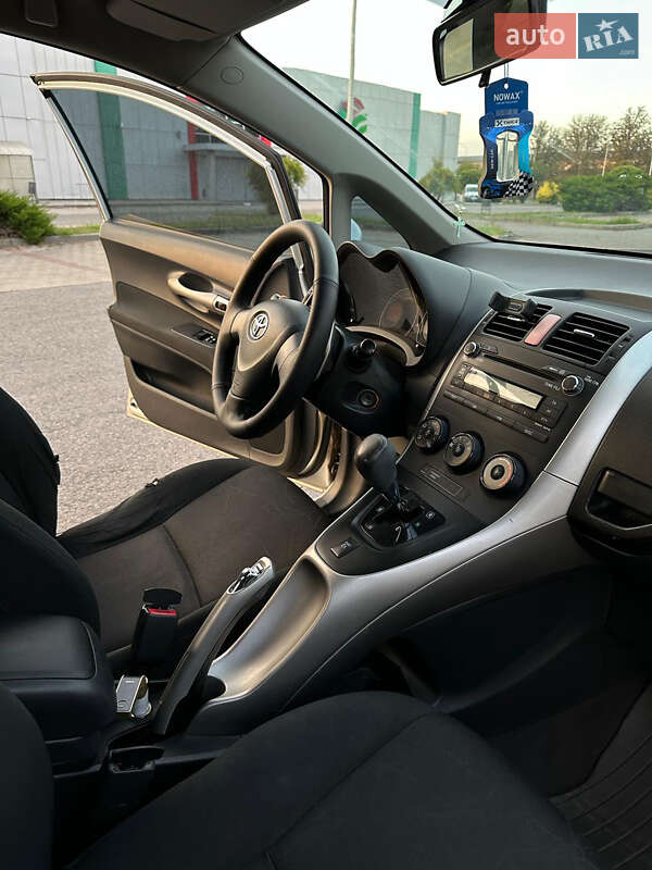 Хэтчбек Toyota Auris 2007 в Баранинцах фото 8 Хэтчбек Toyota Auris 2007 в Баранинцах