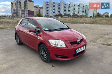 Хэтчбек Toyota Auris 2007 в Николаеве