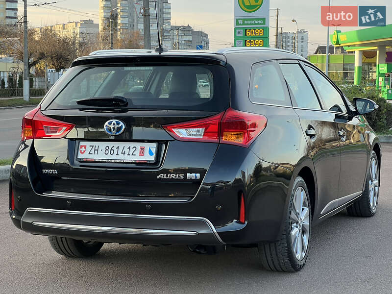 Универсал Toyota Auris 2014 в Житомире фото 10 Универсал Toyota Auris 2014 в Житомире