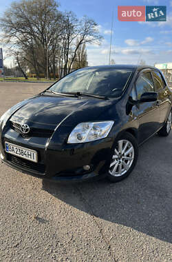 Хетчбек Toyota Auris 2008 в Кропивницькому