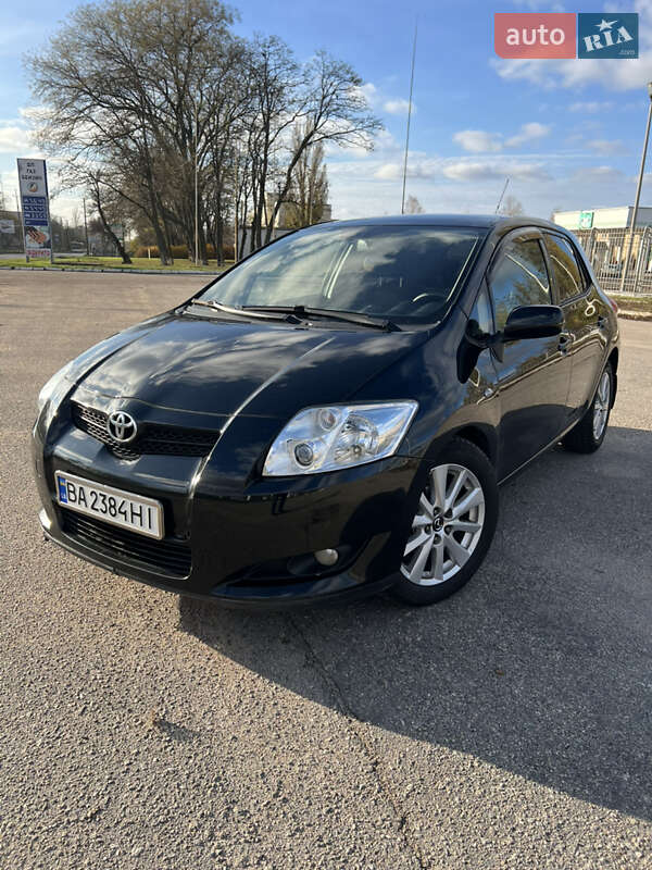 Хэтчбек Toyota Auris 2008 в Кропивницком фото Хэтчбек Toyota Auris 2008 в Кропивницком