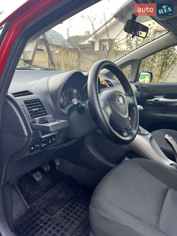 Хэтчбек Toyota Auris 2008 в Копычинце фото 13 Хэтчбек Toyota Auris 2008 в Копычинце