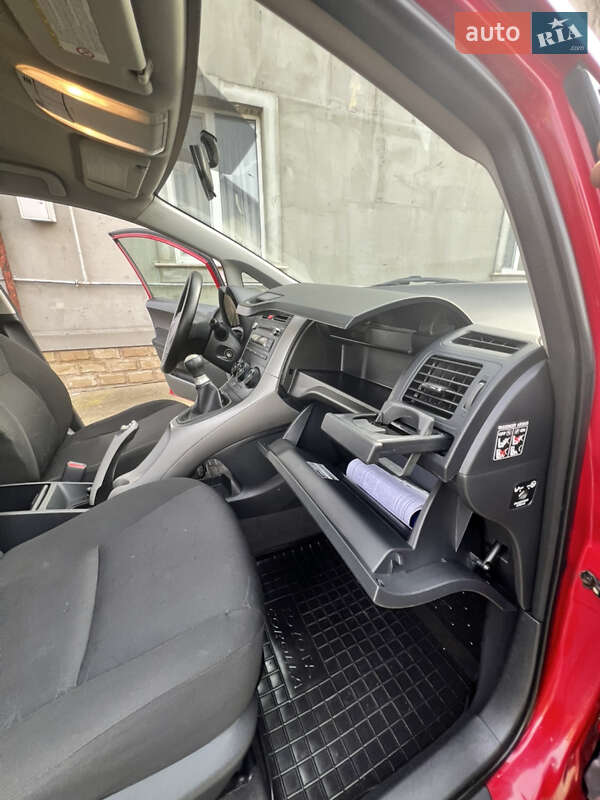 Хэтчбек Toyota Auris 2008 в Копычинце фото 23 Хэтчбек Toyota Auris 2008 в Копычинце