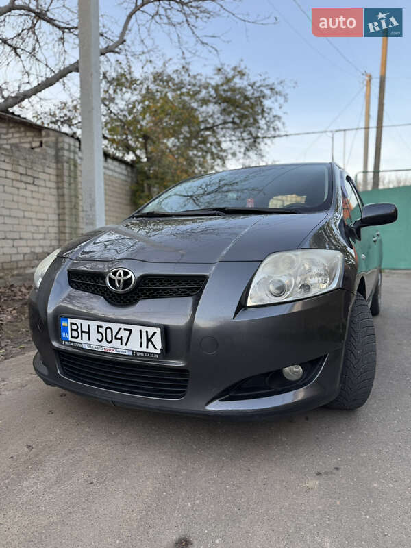 Хэтчбек Toyota Auris 2007 в Одессе фото Хэтчбек Toyota Auris 2007 в Одессе