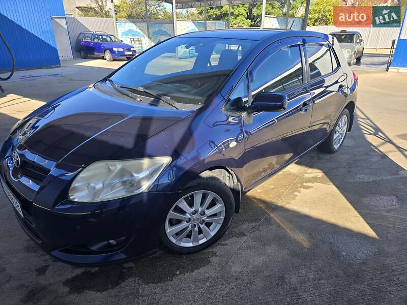 Хетчбек Toyota Auris 2007 в Великодолинському
