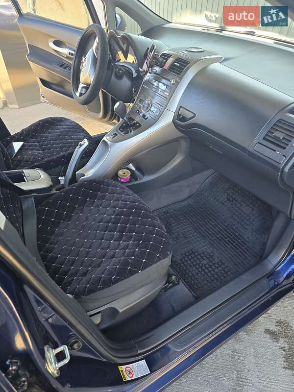 Хетчбек Toyota Auris 2007 в Великодолинському