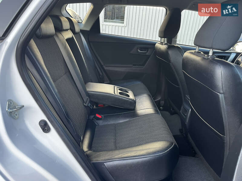 Хэтчбек Toyota Auris 2013 в Луцке фото 35 Хэтчбек Toyota Auris 2013 в Луцке