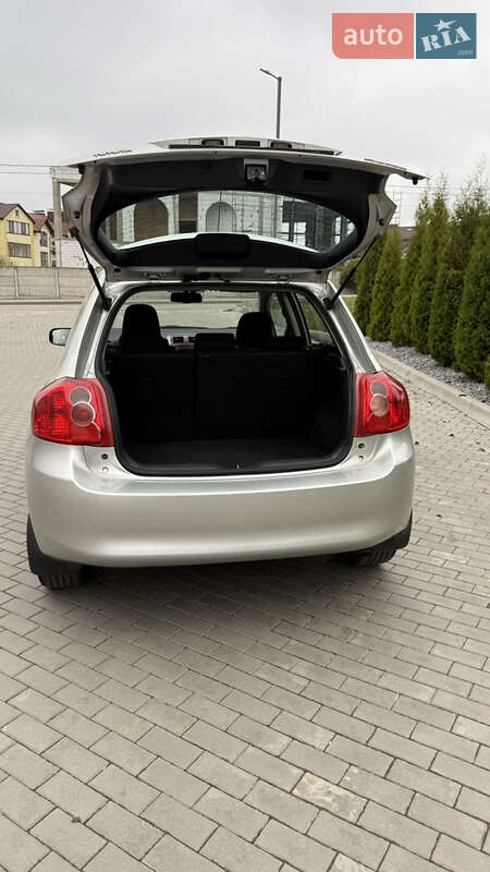 Хэтчбек Toyota Auris 2008 в Ровно фото 5 Хэтчбек Toyota Auris 2008 в Ровно