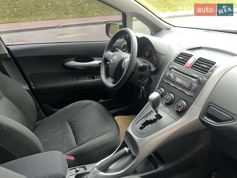 Хэтчбек Toyota Auris 2011 в Киеве фото 9 Хэтчбек Toyota Auris 2011 в Киеве